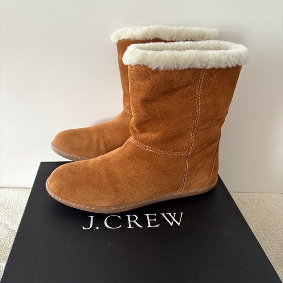 J Crew Short Alpine Boots, Shearling-lined Suede, Sz 8 - Picture 2 of 15